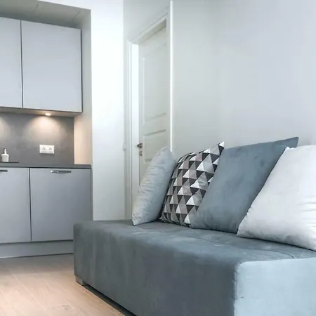 Kalamehe Modern 2 Near Center *